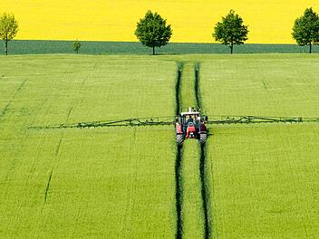 "Wenn der Stoff schon unsch&auml;dlich ist, sollte die Industrie ihre Studien offenlegen", fordert ein Experte. Symbolfoto: Julian Stratenschulte, dpa