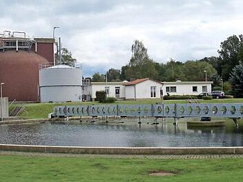 An der Kläranlage in Nagel sowie Betriebsgebäuden sind im mittelfristigen Finanzplan erhebliche Investitionen vorgesehen.  Foto: K.- H. Hofmann