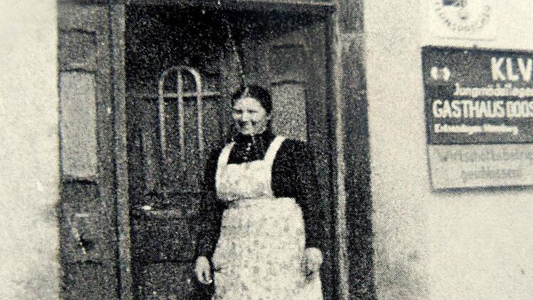 Frau Kögel, die  Verwalterin im KLV-Lager Doos