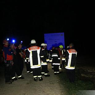 Ein Mann ist  in einem Waldstück bei Ebermannstadt von einer Felskante gefallen. Er war im Drogenrausch halbnackt duch den Wald gerannt.