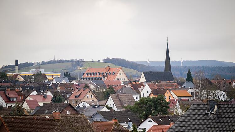 Nur 40 Kilometer von Franken entfernt: Baby-Leiche in Haus in Heringen entdeckt, Frau (34) in Haft