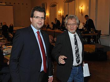 Das Archivbild zeigt CSU-Kreisvorsitzenden Christian Lange (links) und Fraktionsvorsitzenden Helmut Müller. Foto: Ronald Rinklef