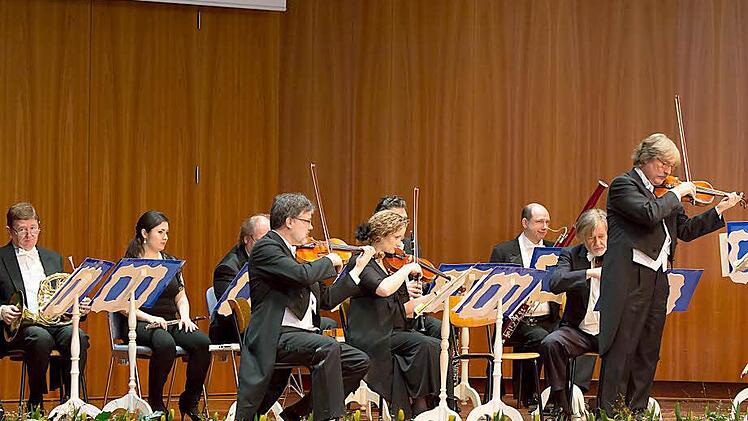 Alt-Wiener Strauss-Ensemble Stuttgart im Kongresshaus Coburg am Neujahrskonzert 2015 Foto: Albert Höchstädter