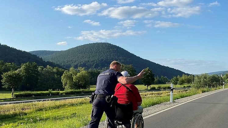 Polizei rettet Rollstuhlfahrer aus misslicher Lage im Kreis Miltenberg
