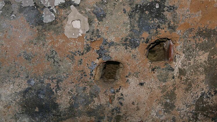 Die ehemaligen Anschlüsse für das WarmwasserFotos: Baier