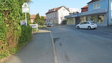 Ein Antrag von Cilly Volk auf Errichtung einer Fußgänger-Querungsinsel in Höhe des Turnerheimes in der Rodacher Straße wurde vom Verwaltungsausschuss abgelehnt. Foto: Hofmann