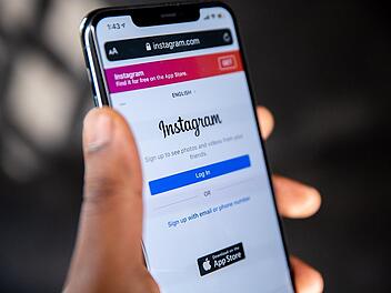 Instagram-Standort teilen: Warum die neue Funktion problematisch ist Instagram-Standort teilen: Warum die neue Funktion problematisch ist