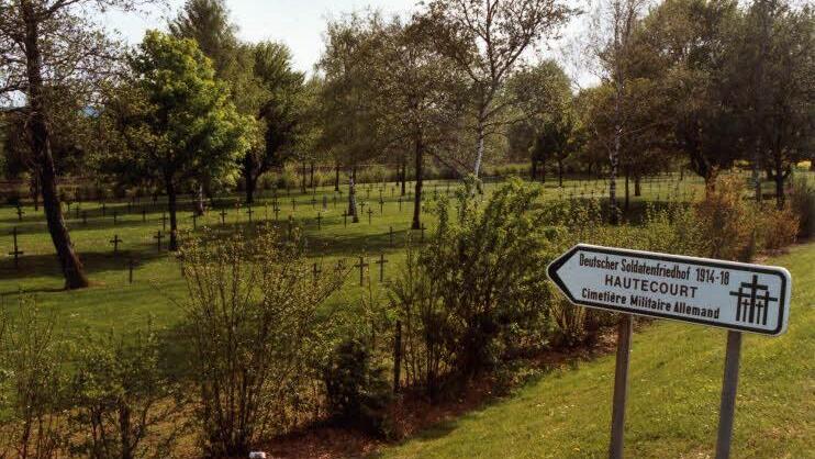 Auf dem Soldatenfriedhof Hautecourt liegen 7885 deutsche Gefallene des ersten Weltkrieges.  Foto: Beatrix Lieb