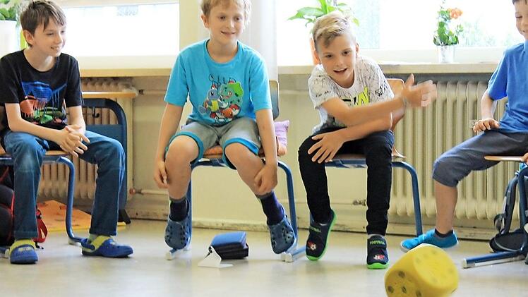Die Schüler der 3c hatten viel Spaß beim Würfelspiel. Foto: Dominic Buckreus