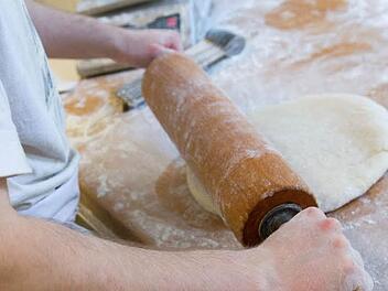 Im Streit um ein Nudelrezept hat ein Mann in Italien seine Freundin fast zu Tode geschlagen. Symbolbild: Inga Kjer/dpa