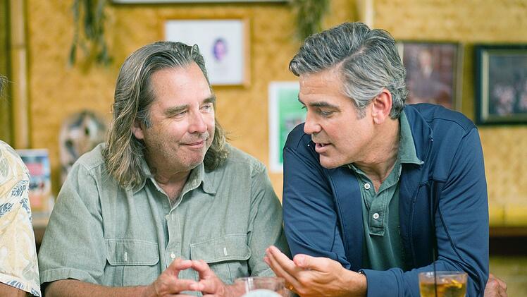 Hugh (Beau Bridges, links) ist einer von Matts (George Clooney) vielen Cousins, die &uuml;berall auf den hawaiischen Inseln verstreut leben.