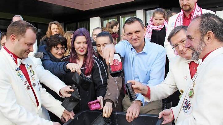 Auch in Röttenbach gab es am Aschermittwoch nur leere Geldbeutel. Foto: Johanna Blum