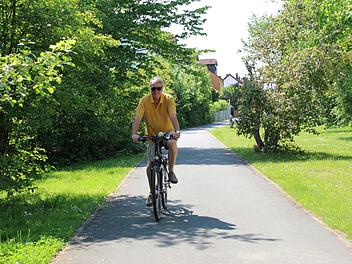 Gert de Groot ist der neue Radwegbeauftragte der Gemeinde Adelsdorf. Der Holl&auml;nder spr&uuml;ht schon vor Ideen, wie das Radwegenetz im Aischgrund optimiert werden k&ouml;nnte. Foto: Andreas Dorsch