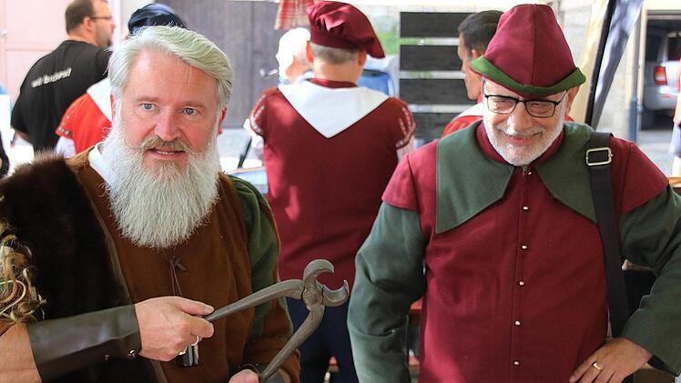 Auf den Münnerstädter Anger ist mittelalterliches Lagerleben eingezogen. Dieter Britz