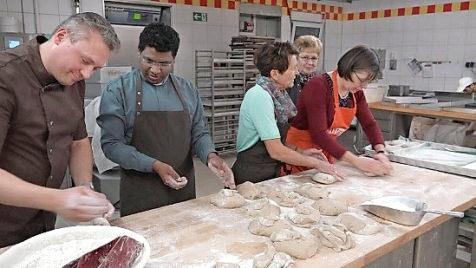 Christian Polster (l.) mit den Aushilfsb&auml;ckern Foto: privat