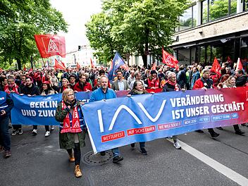 Demonstration Automobil-Entwicklungsdienstleisters IAV