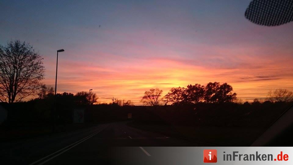 Abendrot vom 8.11.2015 - Die Bilder unserer Leser