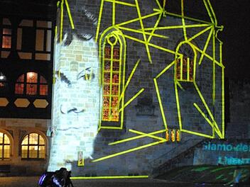 Luther, Lieder, Lästermäuler gab es bei der 13. Nacht der Kontraste in Coburg. In den Burghöfen der Veste waren die raffinierten und herausfordernden Installationen des international gefeierten Lichtkünstlers Philipp Geist zu erleben. Fotos: Carolin Herrmann