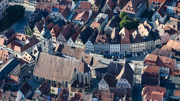 Der Rathausplatz in Forchheim Foto: Matthias Hoch