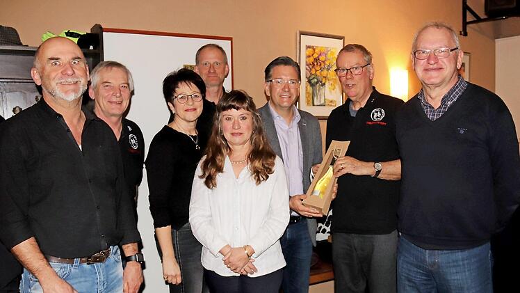 Die neue und alte Vorstandschaft des RSC Adelsdorf Foto: Johanna Blum