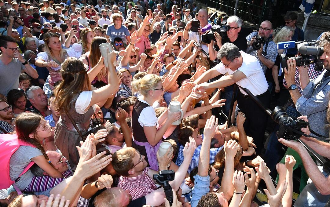 Bergkirchweih 2017: Drei Schläge zum Bieranstich