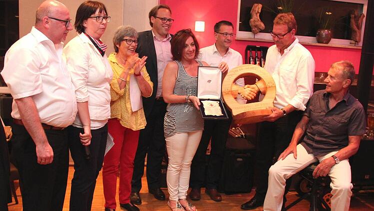 Uwe und Betina Pöschl, Ruth Hausammann, Christian Pecj, Cristina Ghielmetti, Karsten Fischkal, Günter Plack, Künstler Franz Degenbeck Foto: Johanna Blum