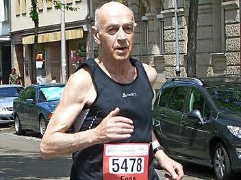 Beim Metropolmarathon war Egon Landgraf der mit Abstand älteste, aber keinesfalls der langsamste Teilnehmer.  Foto: privat
