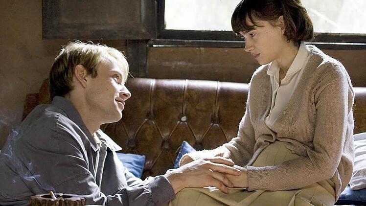 "Der deutsche Freund": Celest Cid als Sulamit und Max Riemelt als Friedrich in Jeanine Meerapfels Spielfilm. Foto: Neue Visionen Filmverleih