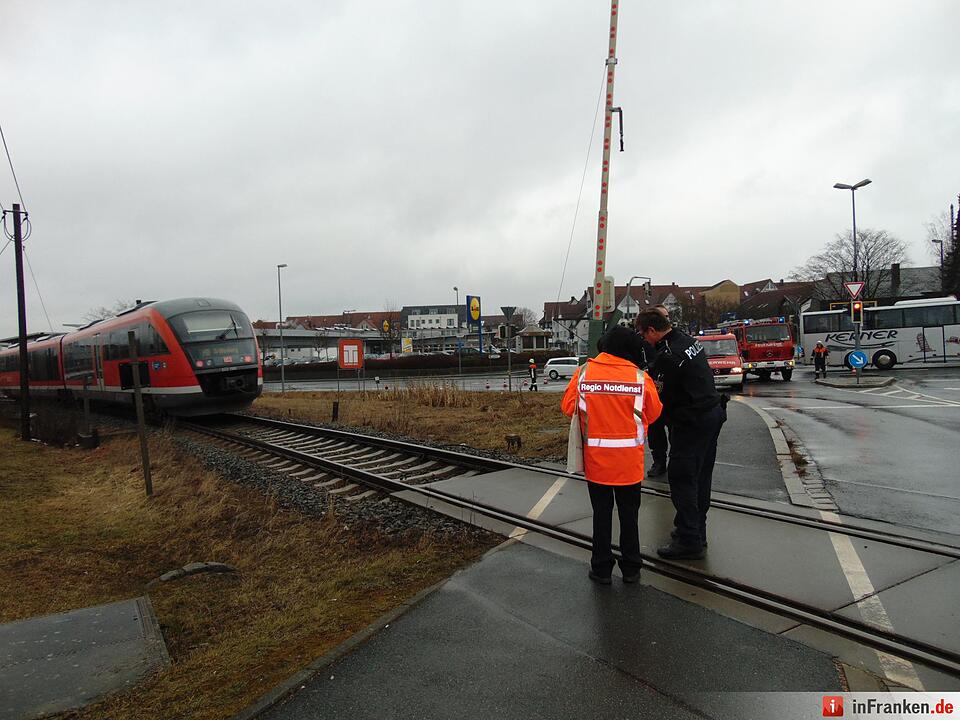 Zug streift Frau in Eschenau