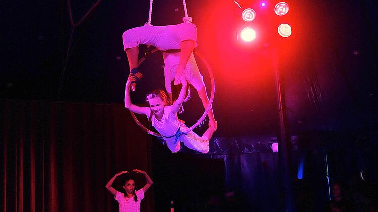 Abschluss-Show im Circus Luna nach dem Pfingstcamp  Foto: Gerd Schaar