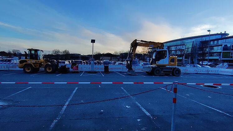 Coburg: Anger-Parkplatz wird umgebaut - Autofahrer m&uuml;ssen neues System nutzen