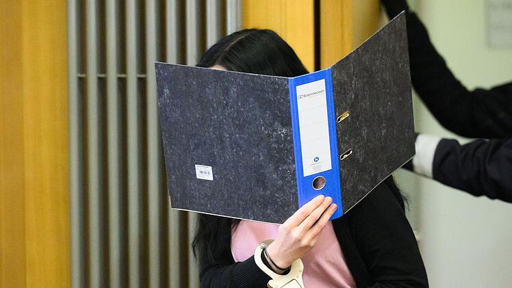 Prozess - Versuchter Mord mit Ameisens&auml;ure durch Ex-Frau