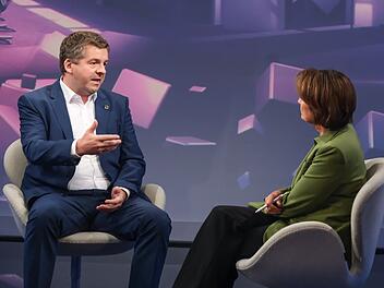 Sachsen-Anhalts Ministerpr&auml;sident Sven Schulze lie&szlig; sich in der ARD-Talkshow "Maischberger" nicht von der AfD k&ouml;dern.