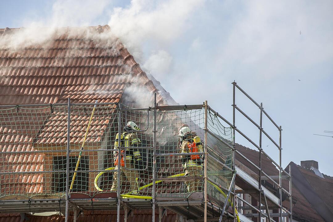 Zeil: Dachstuhlbrand in Altstadt