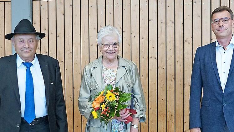 Die geehrten CSU-Mitglieder Georg Pfister und Renate Hartmann mit dem Vorsitzenden Stefan Schor