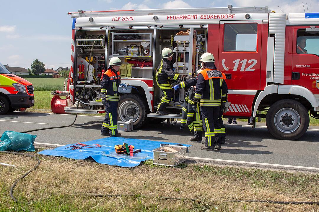 Motorradfahrer stirbt bei Crash im Gegenverkehr im Kreis Fürth