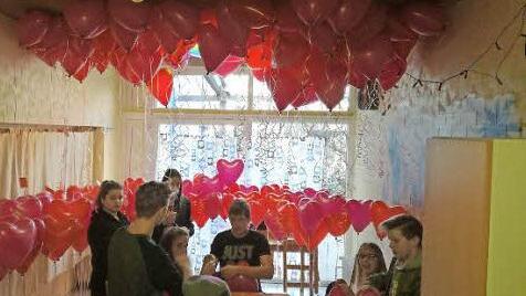 Die Zeichen in der Schule standen auf Liebe.  Foto: Sonja K&ouml;rber