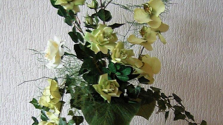 Eine Rarität aus Stockheim, der 65 Zentimeter hohe Sektkelch. Foto: Gerd Fleischmann