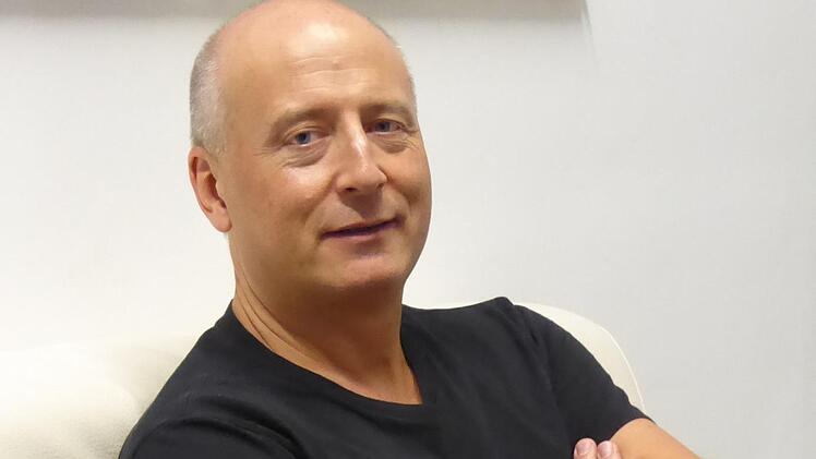 Paavo Järvi ist seit 14 Jahren Chefdirigent der Deutschen Kammerphilharmonie Bremen - und er genießt das.  Foto: Gerhild Ahnert