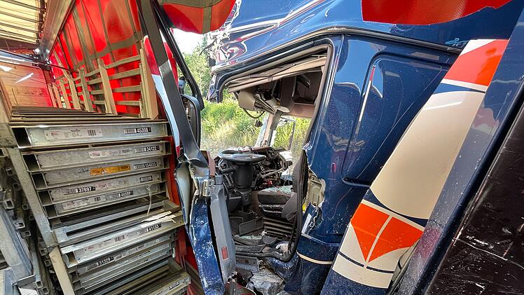 A9 bei M&uuml;nchberg nach Unfall gesperrt