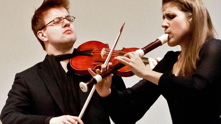 Lebendiger Dialog: Elisabeth Wirth und Christian Handschke gastierten mit dem Ensemble "Fontana di Musica" in Coburg. Foto: Jochen Berger