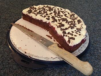 Der halbe Kuchen ist noch da. Der Brückentag bald geschafft. Foto: Johannes Görz
