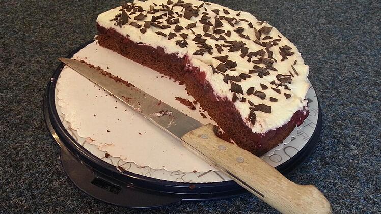 Der halbe Kuchen ist noch da. Der Brückentag bald geschafft. Foto: Johannes Görz