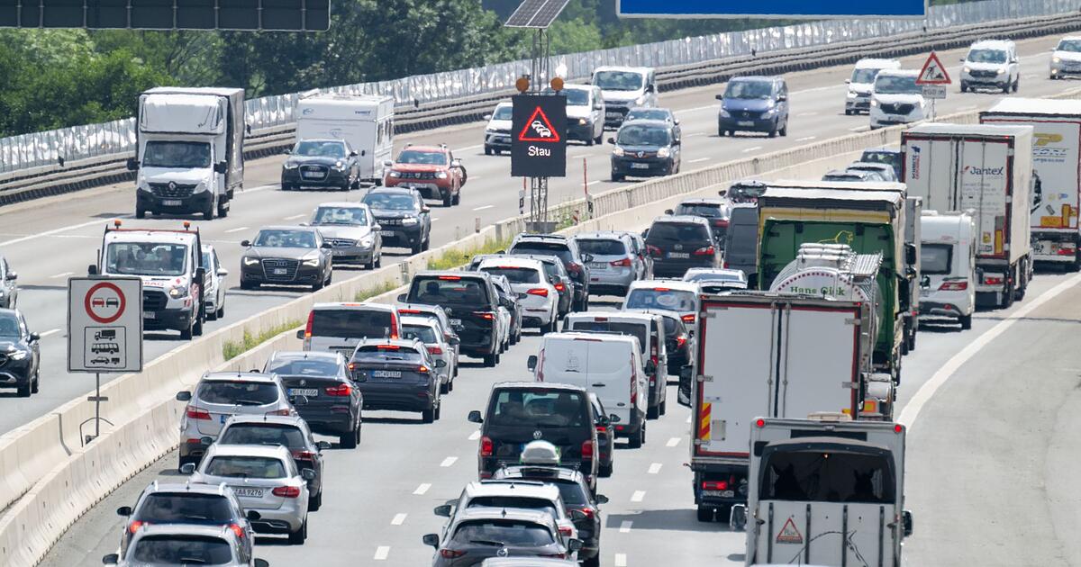 ADAC-203-830-Kilometer-Stau-w-hrend-der-Sommerferien