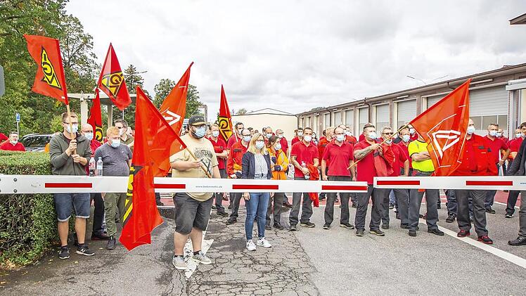 Protest gegen die Schlie&szlig;ung des Schaeffler-Standorts in Eltmann. Autozulieferer m&uuml;ssen stark sparen. Foto: R. Ruprecht