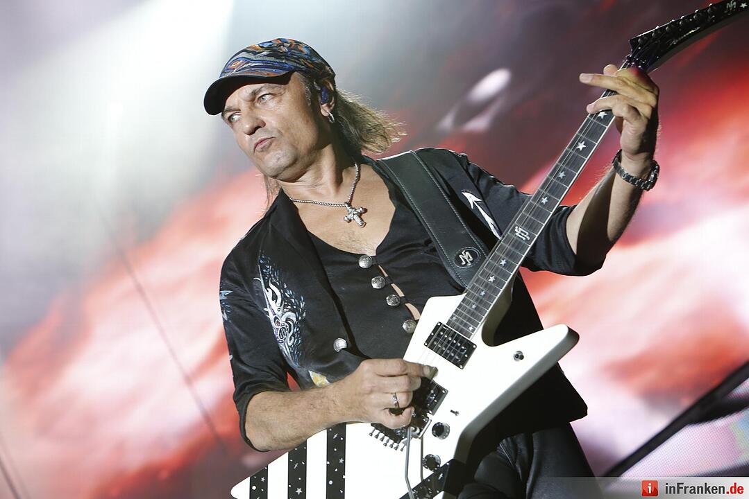 Scorpions11