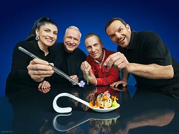 "The Taste" Elif Oskan (v.l.), Alexander Herrmann, Tim Raue und Steffen Henssler kämpfen auch in der 15. Staffel von "The Taste" um den Sieg.