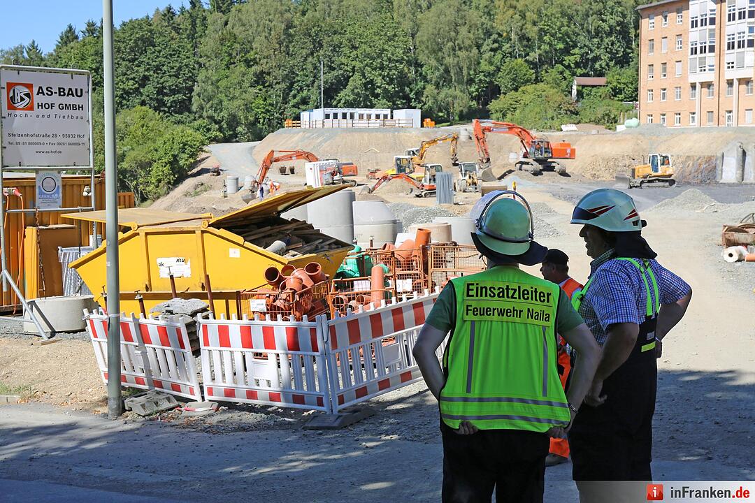 Gasaustritt nach Baggerarbeiten am Krankenhaus in Naila