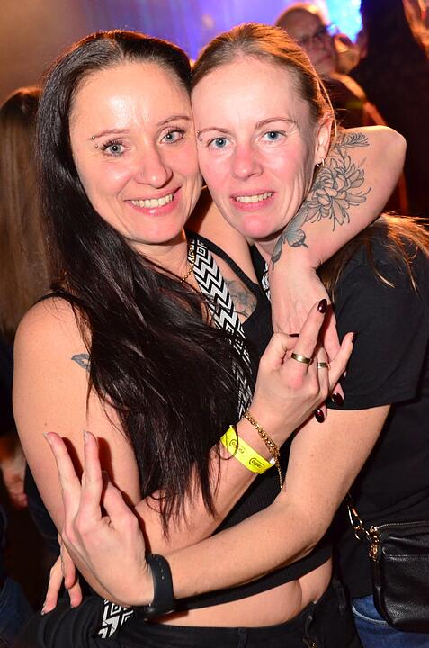 Mit ALLSTAR live auf der B&uuml;hne und Ph&auml;t J&auml;nnys H&ouml;use als Vorband!