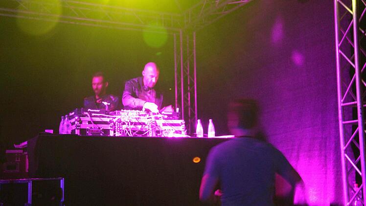 Die DJs walteten ihres Amtes und verbreiteten tolle Stimmung.